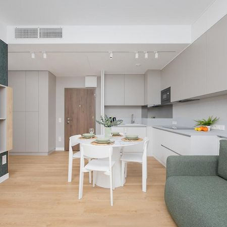 ורשה Exceptional Business Apartments By Noclegi Renters מראה חיצוני תמונה