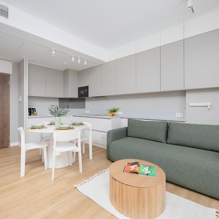 ורשה Exceptional Business Apartments By Noclegi Renters מראה חיצוני תמונה
